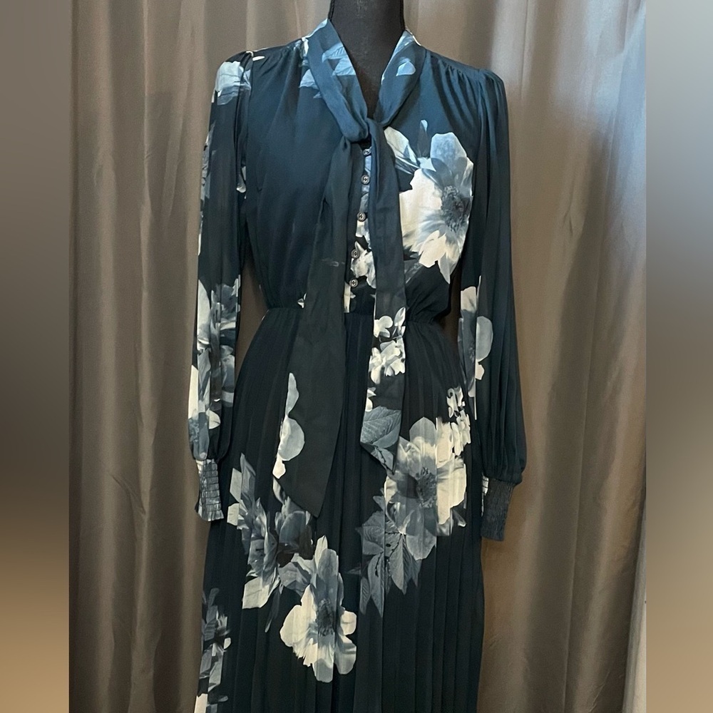 Lost + Wander Elegant Women’s Dress, Aqua and white floral, NWT